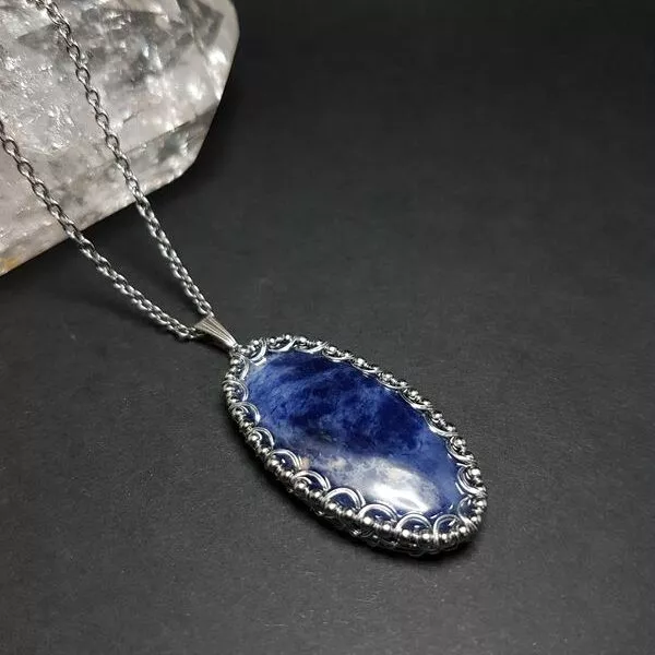 Collier en acier et Sodalite